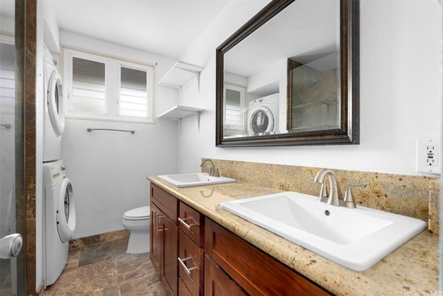 433 Kaimake Loop A, Kailua, HI 96734