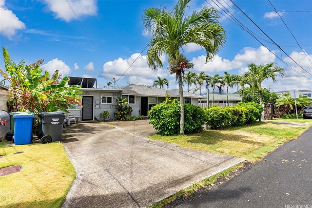 433 Kaimake Loop A, Kailua, HI 96734
