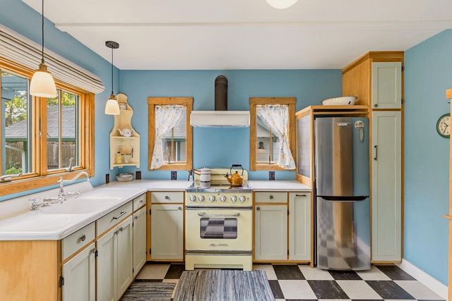 1417 NW Washington Boulevard, Grants Pass, OR 97526