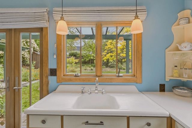 1417 NW Washington Boulevard, Grants Pass, OR 97526