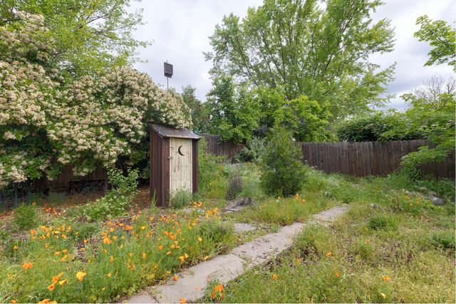 1417 NW Washington Boulevard, Grants Pass, OR 97526