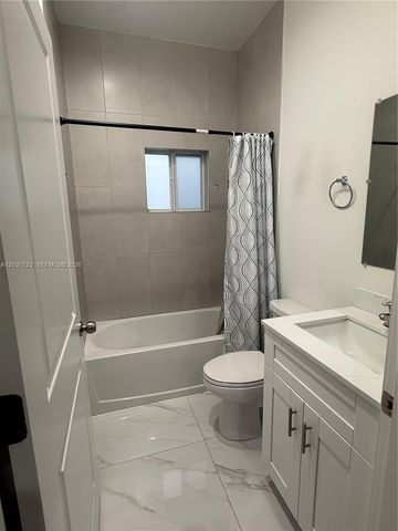 11602 SW 240th St, Homestead, FL 33032