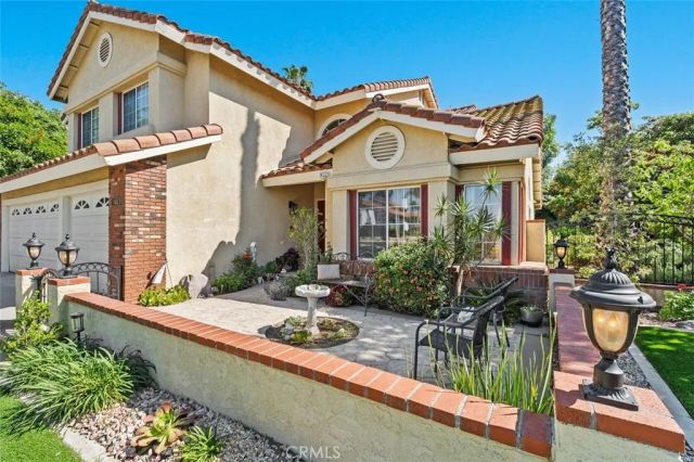 305 Mission Grove North, Riverside, CA 92506