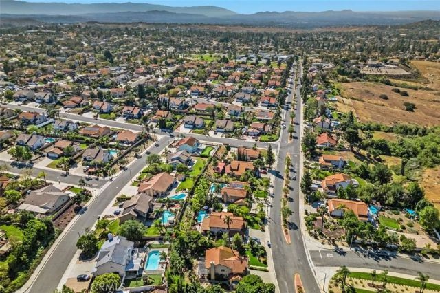 305 Mission Grove North, Riverside, CA 92506