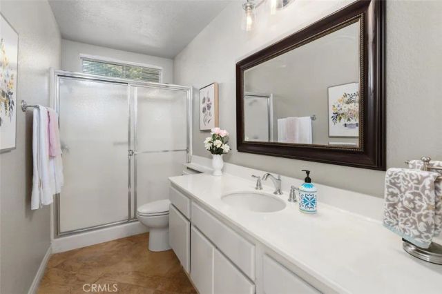 305 Mission Grove North, Riverside, CA 92506