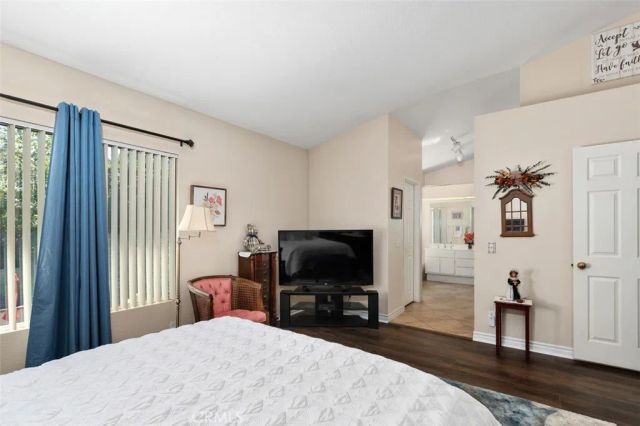 305 Mission Grove North, Riverside, CA 92506