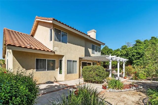 305 Mission Grove North, Riverside, CA 92506