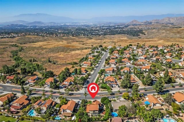 305 Mission Grove North, Riverside, CA 92506