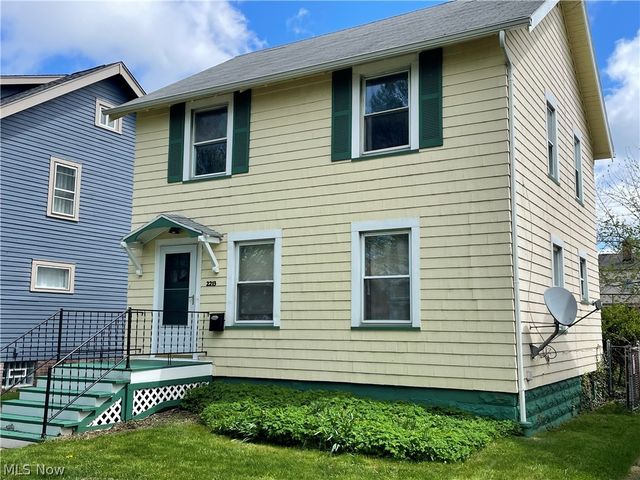 2213 Wyandotte Avenue, Lakewood, OH 44107