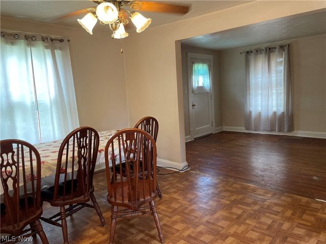 2213 Wyandotte Avenue, Lakewood, OH 44107