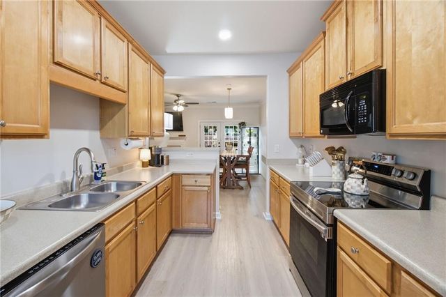 5221 Timber Hills Drive, Oakwood, GA 30566