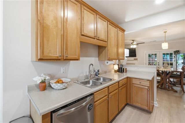 5221 Timber Hills Drive, Oakwood, GA 30566