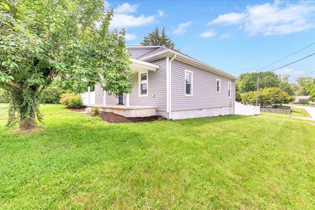 N 323 Blair ST, Vinton, VA 24179