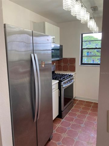 7975 58TH AVENUE N 408, St Petersburg, FL 33709