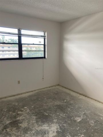 7975 58TH AVENUE N 408, St Petersburg, FL 33709