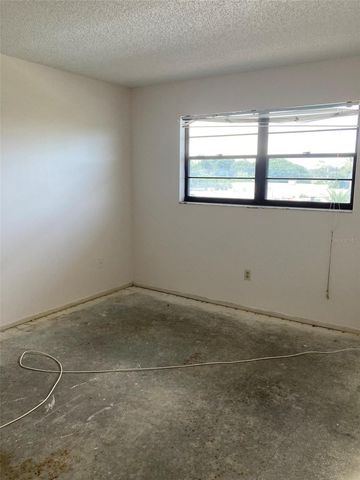 7975 58TH AVENUE N 408, St Petersburg, FL 33709