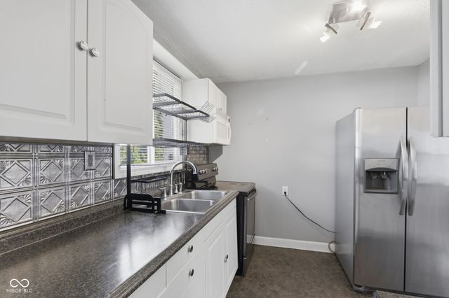 140 N 6th Avenue, Beech Grove, IN 46107