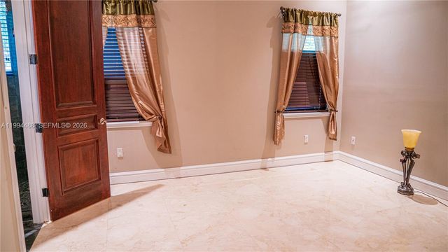 6200 SW 97th Ave, Miami, FL 33173