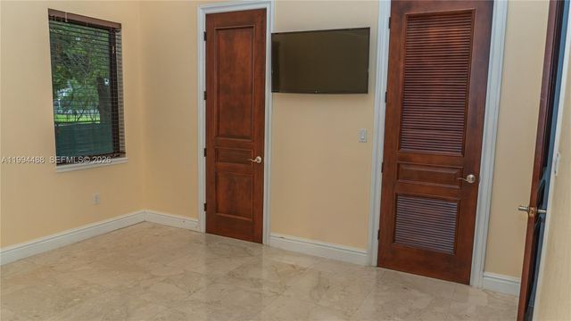 6200 SW 97th Ave, Miami, FL 33173