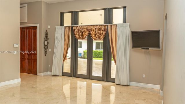 6200 SW 97th Ave, Miami, FL 33173