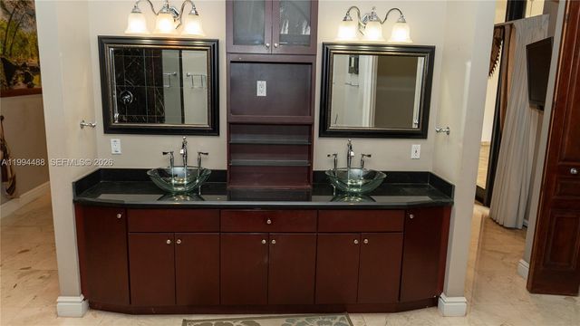 6200 SW 97th Ave, Miami, FL 33173