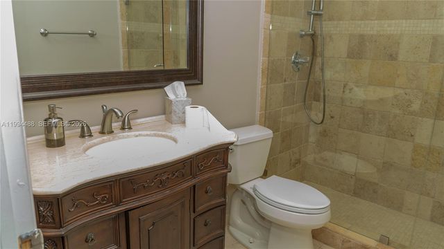 6200 SW 97th Ave, Miami, FL 33173