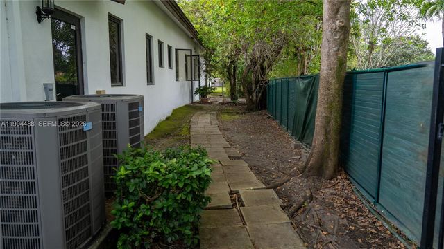 6200 SW 97th Ave, Miami, FL 33173