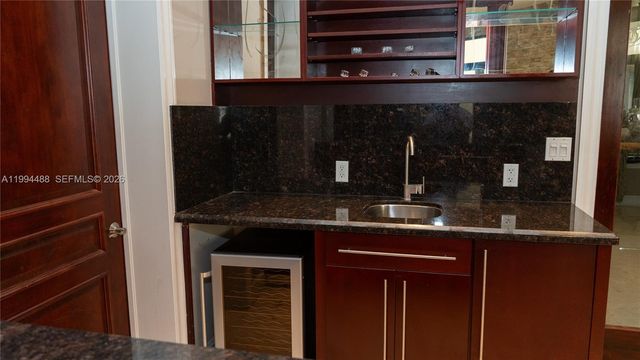 6200 SW 97th Ave, Miami, FL 33173