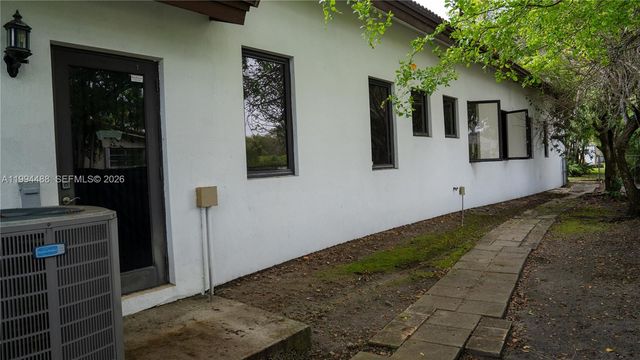 6200 SW 97th Ave, Miami, FL 33173
