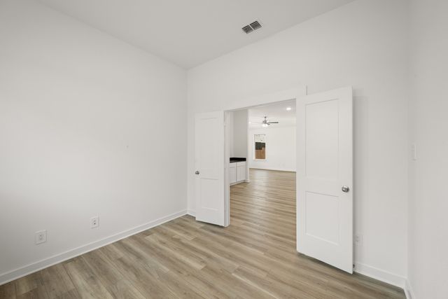 1321 Rothland Lane, Red Oak, TX 75154