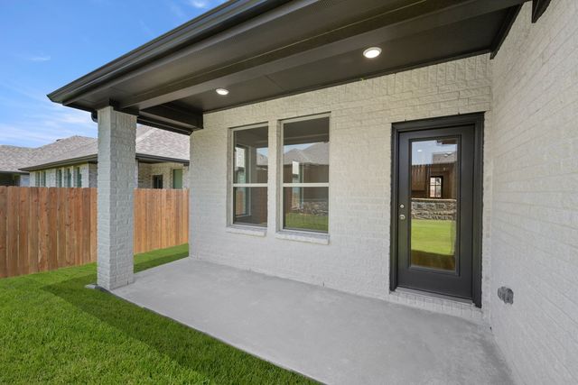 1321 Rothland Lane, Red Oak, TX 75154