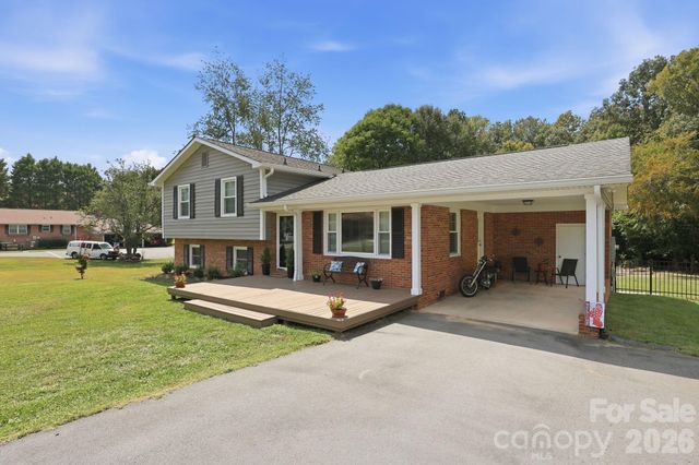 178 Woodland Drive SW, Concord, NC 28025