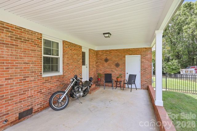 178 Woodland Drive SW, Concord, NC 28025