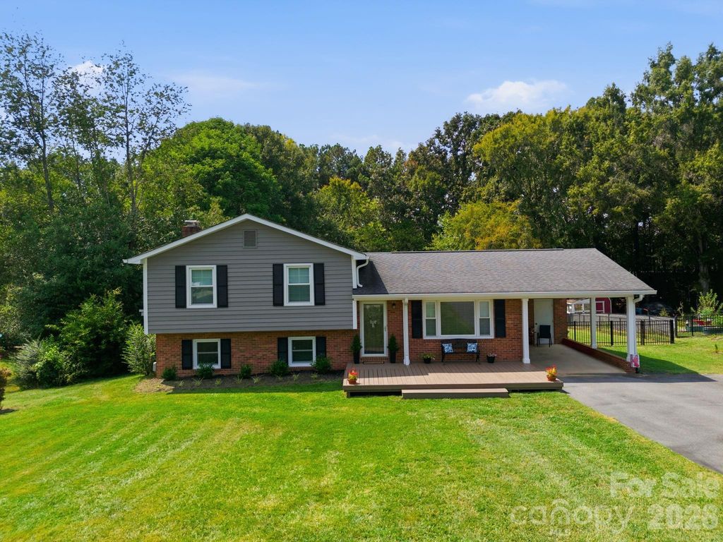 178 Woodland Drive SW, Concord, NC 28025