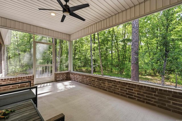 22 Estrella Circle, Hot Springs Village, AR 71909