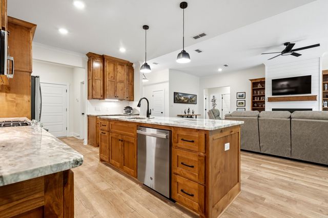 22 Estrella Circle, Hot Springs Village, AR 71909