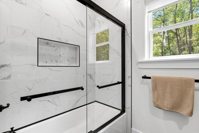 22 Estrella Circle, Hot Springs Village, AR 71909