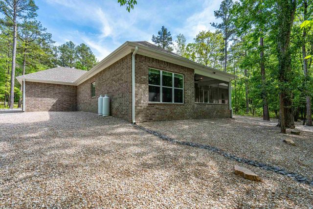 22 Estrella Circle, Hot Springs Village, AR 71909
