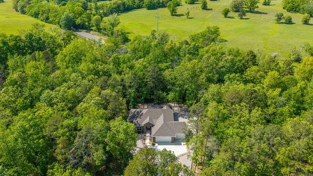 22 Estrella Circle, Hot Springs Village, AR 71909