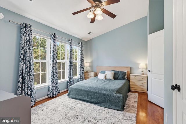 13002 PARK CRESCENT CIR, Herndon, VA 20171