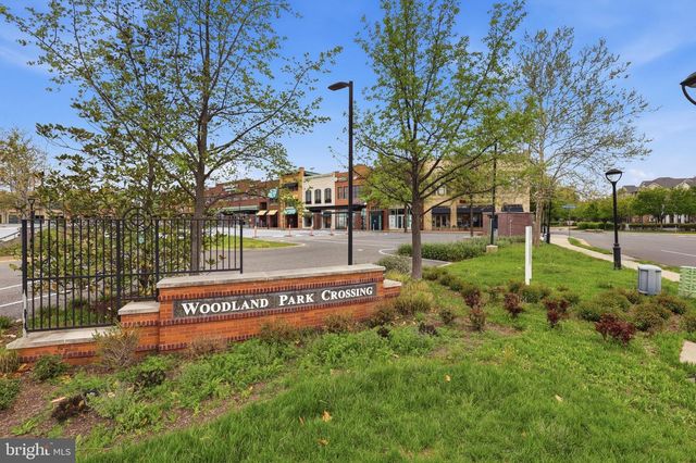 13002 PARK CRESCENT CIR, Herndon, VA 20171