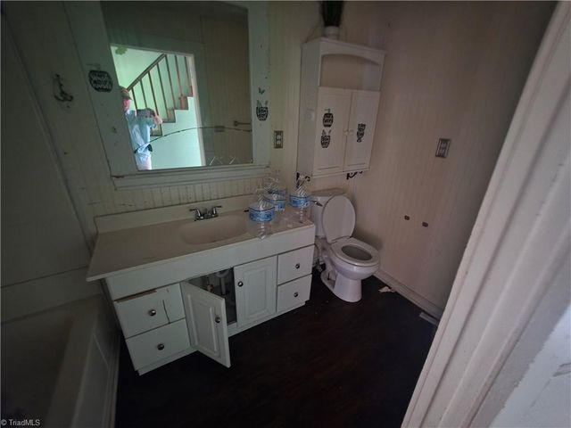 1050 Jacob Street, Thomasville, NC 27360