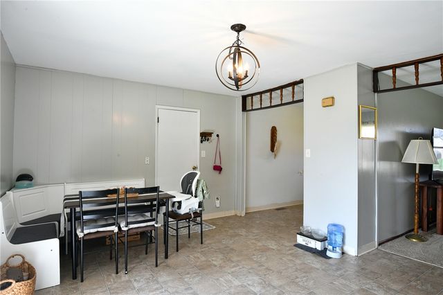 103 Charles Place, Englewood, OH 45322