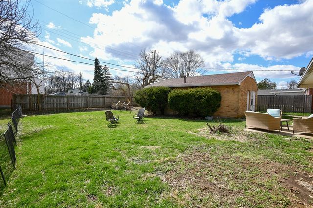 103 Charles Place, Englewood, OH 45322