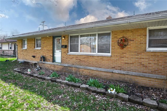 103 Charles Place, Englewood, OH 45322