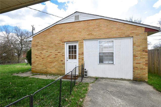 103 Charles Place, Englewood, OH 45322