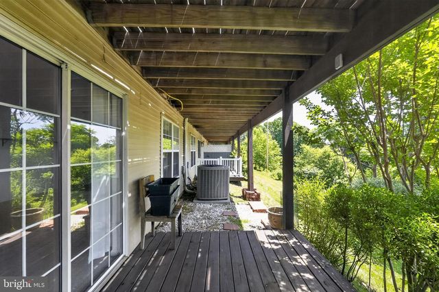 147 TIMOTHY CIR, Wayne, PA 19087