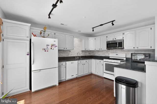 147 TIMOTHY CIR, Wayne, PA 19087
