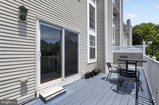 147 TIMOTHY CIR, Wayne, PA 19087