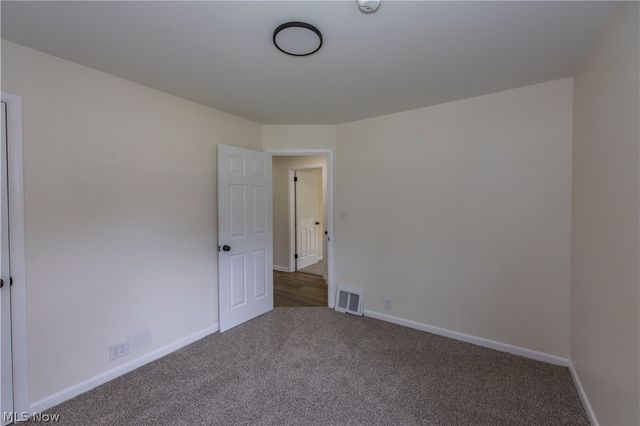 2024 Marhofer Avenue, Stow, OH 44224